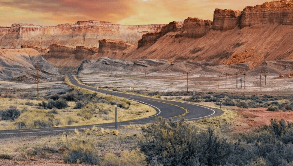 Brooks + Dunn Plot 2025 Neon Moon&nbsp;Tour